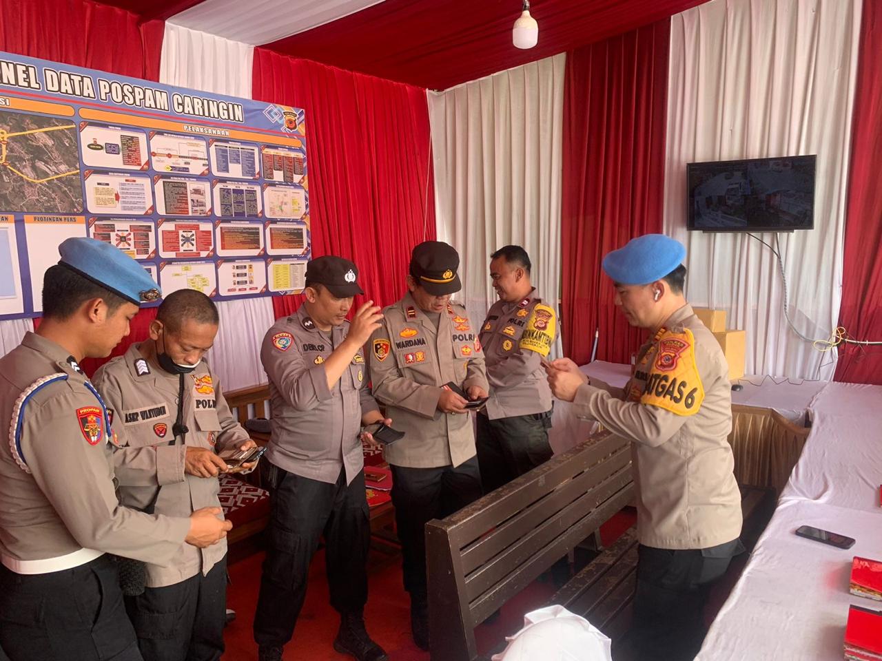 Dukung Kelancaran Pelaksanaan Operasi Ketupat Lodaya 2024, Si Propam Polres Bogor Lakukan Penegakan Disiplin Anggota Di Pospam Pospam Wilayah Hukum Polres Bogor