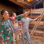 Sinergitas TNI-POLRI Desa Cisarua Wilayah Hukum Polsek Nanggung Polres Bogor Polda Jabar Sambang DNA Cek Lokasi Rumah Warga yang Sedang di Renovasi 