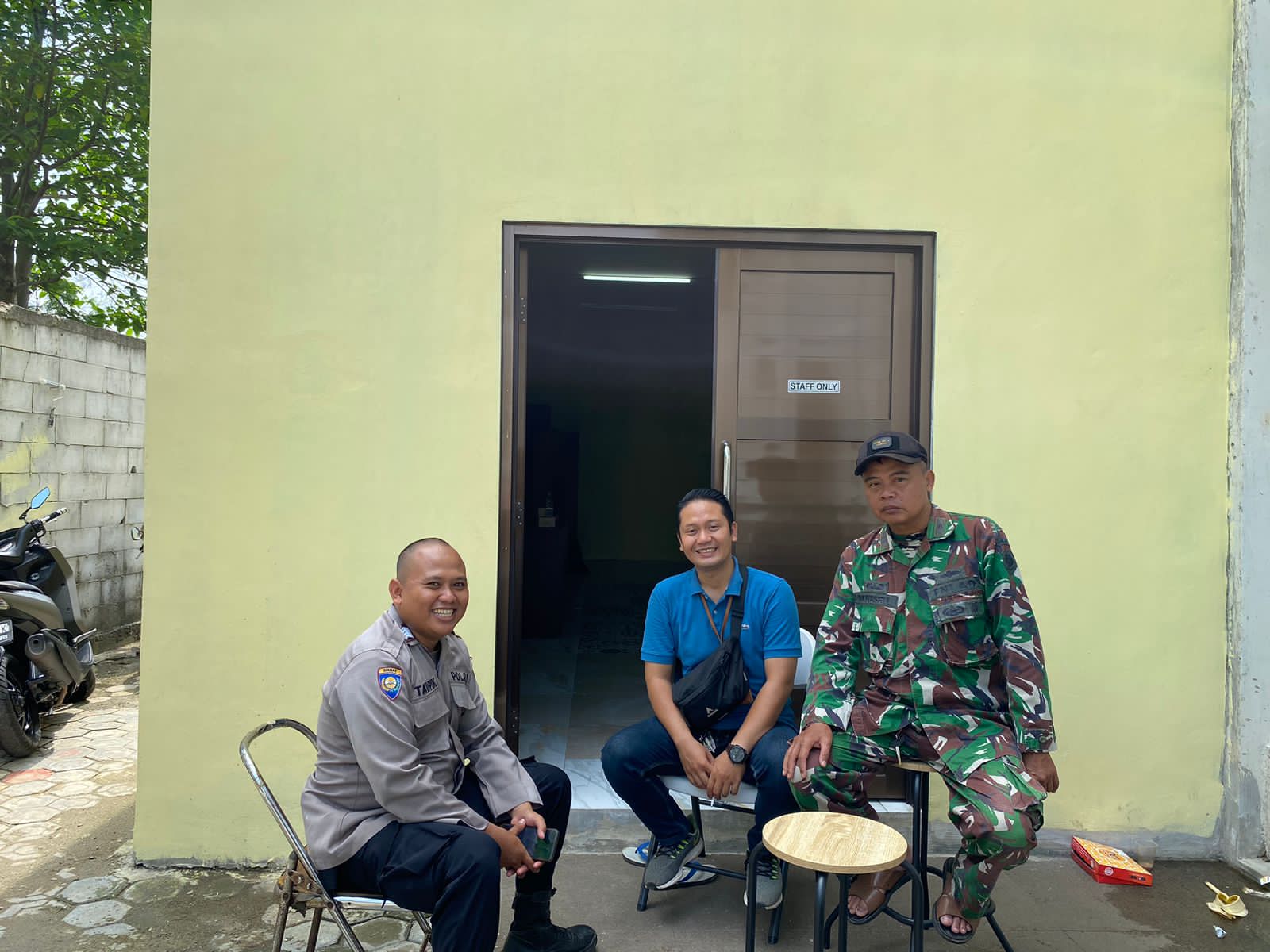 Sinergitas TNI – POLRI Wilayah Hukum Polsek Leuwiliang Giat Anjangsana Tokoh Masyarakat Beri Himbauan Kamtibmas Dan Ajak Jaga Kondusifitas Wilayah