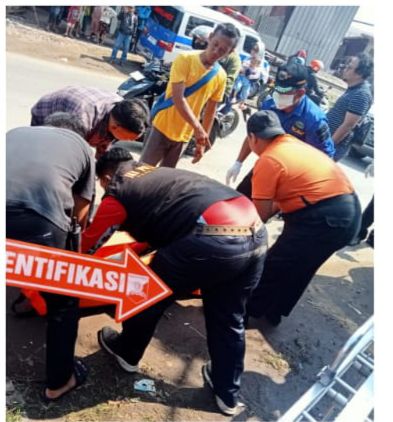Polsek Cileungsi Bersama Instansi Terkait Lakukan Cek Olah TKP Terkait Penemuan Mayat Gantung Diri di Cileungsi, Bogor