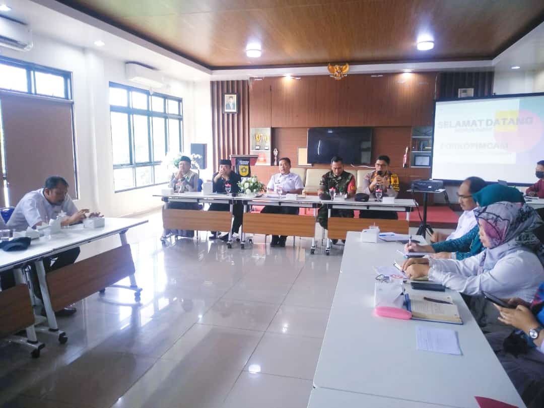 Kapolsek Caringin Hadiri Rapat Koordinasi Tingkat Kecamatan Terkait Harkamtibmas, Diikuti Forkompicam