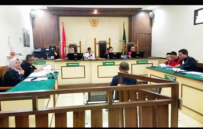 Diduga Lakukan Penyimpangan Surat Pelepasan Hak Tanah Warga, Mantan Kades Kabur Saat Mau Diwawancara