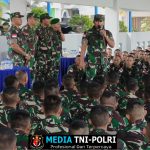 Jaga Keutuhan NKRI, Pangdam Tanjungpura Berangkatkan Satgas Pamtas RI-PNG Kewilayahan Papua Barat Yonif 642/Kps