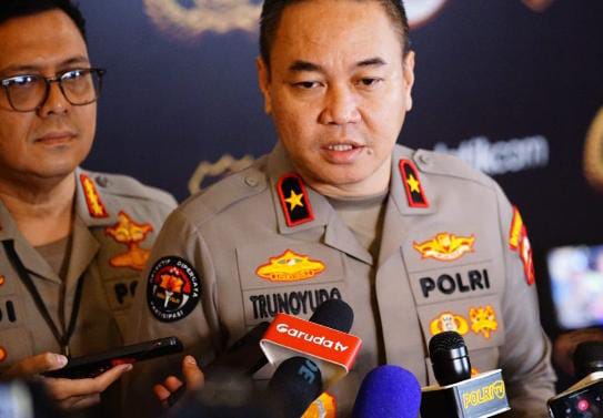 Kapolri Mutasi 157 Pati dan Pamen Polri, Enam Kapolda Berganti