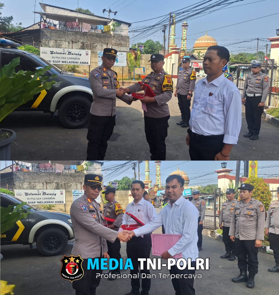 Kapolsek Caringin Rutin Memberikan Reward Kepada Anggotanya Yang Memiliki Kinerja Baik Untuk Kesatuan