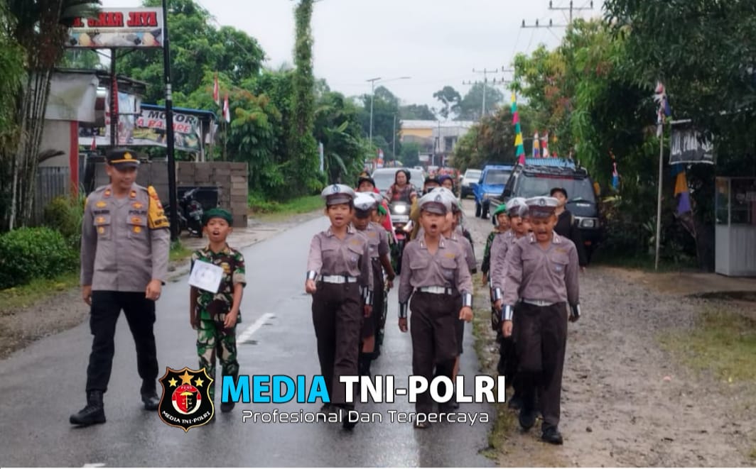Polsek Mempawah Hulu Amankan Gerak Jalan Dalam Rangka HUT RI ke-79