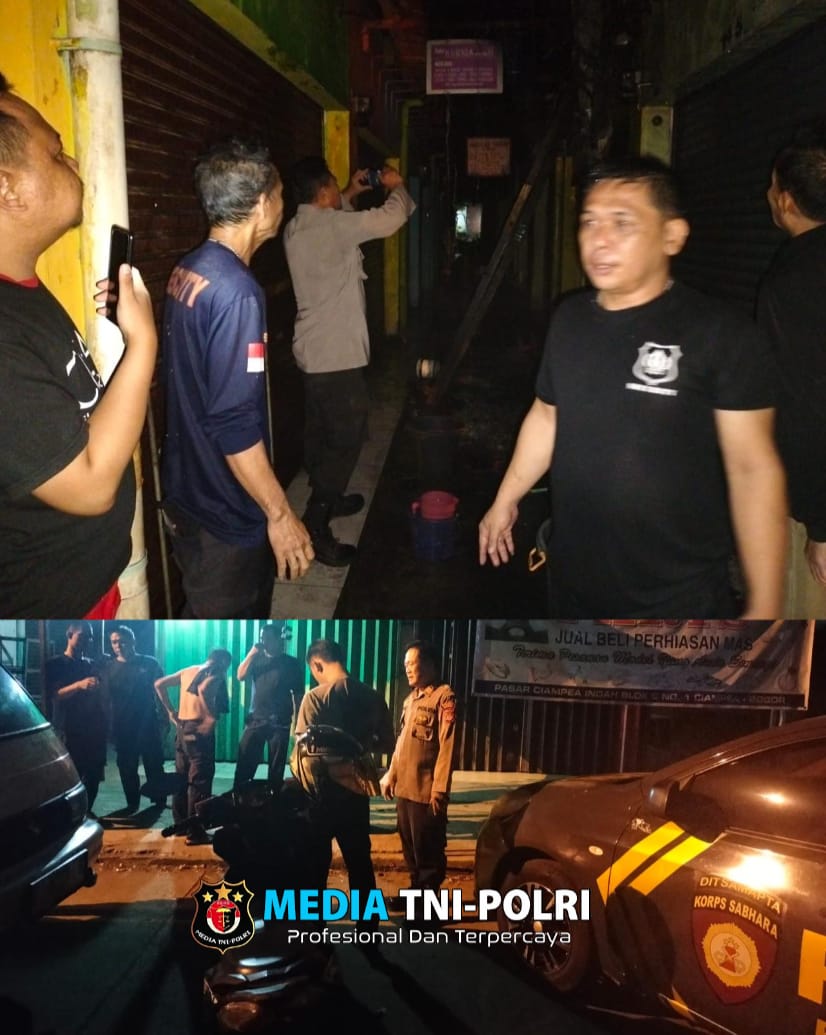 Polsek Ciampea Bersama Instansi Terkait Cek TKP Lokasi Terjadinya Kebakaran Pasar Ciampea Endah di Desa Ciampea