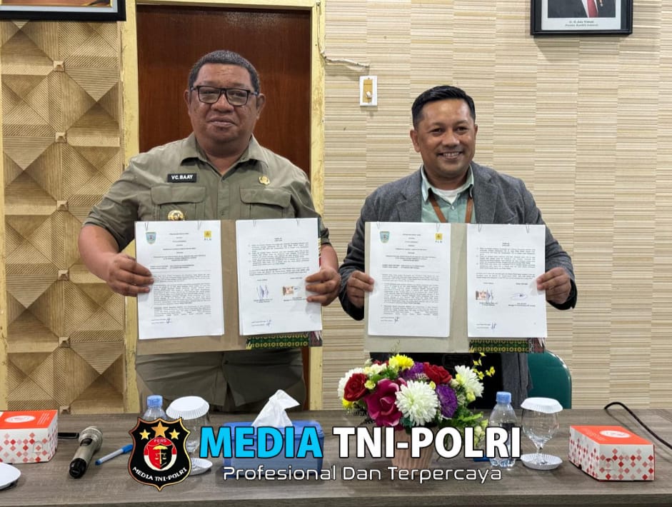 Pemkab Maybrat dan PT PLN UP3 Sorong Menandatangani Perjanjian Kerja Sama Kelistrikan