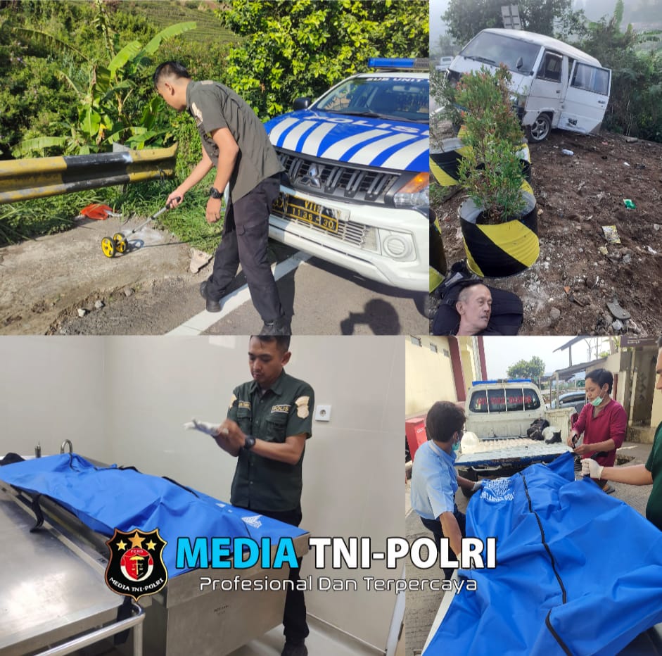 Polsek CSR (Cisarua) Bersama Unit Laka Lantas Tanggani Kecelakaan Tunggal di Puncak, Pengemudi Minibus Meninggal di Tempat