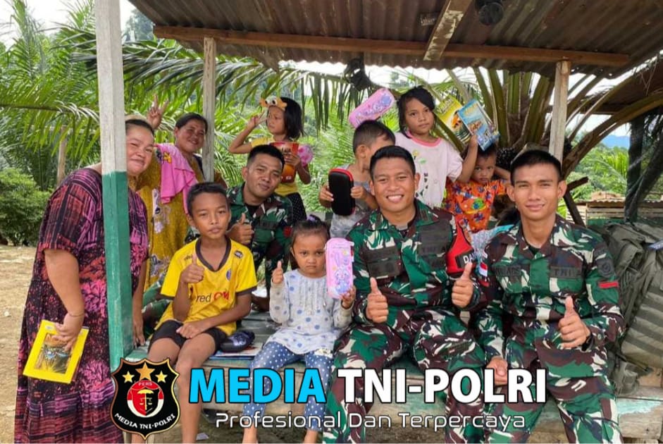 Satgas Yonarmed 11 Kostrad Mengabdi Dengan Cinta, TNI dan Harapan Anak – Anak di Perbatasan