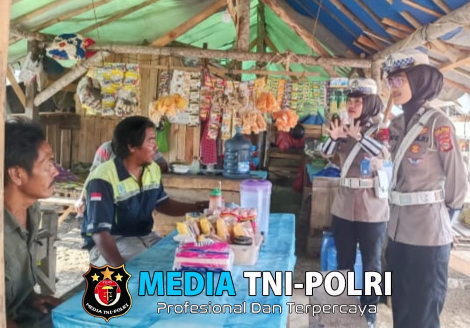 Meminimalisir Kecelakaan, Satlantas Polres Way Kanan Imbau Pengendara Tak Parkir di Bahu Jalan