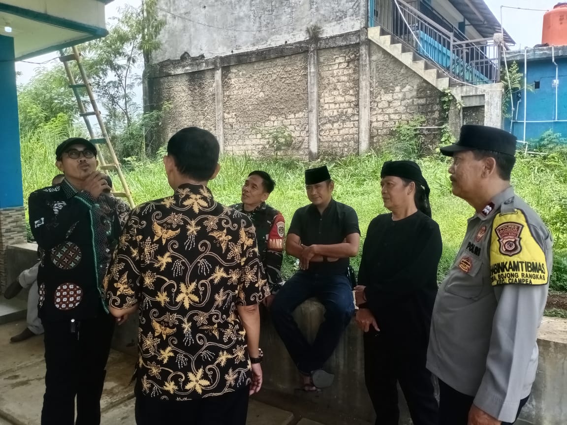 Giat Jumat Curhat Warga Masyarakat Desa Bojongrangkas Polsek Ciampea Terjun Langsung Ke Lokasi