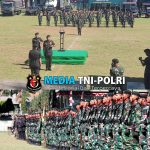 Keluarga Kehormatan Dikukuhkan, Upacara Peringatan HUT Yonif 300/Brajawijaya Ke-64 Sukses Digelar