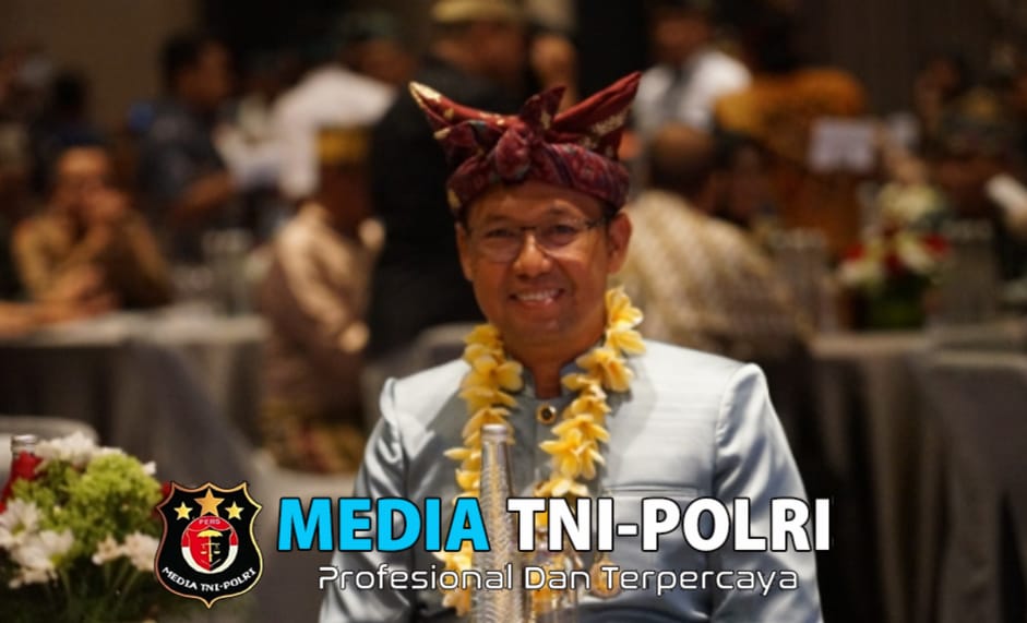 Pj Gubernur Sugito Raih Penghargaan di Ajang Lomba Desa Wisata Nusantara Tahun 2024