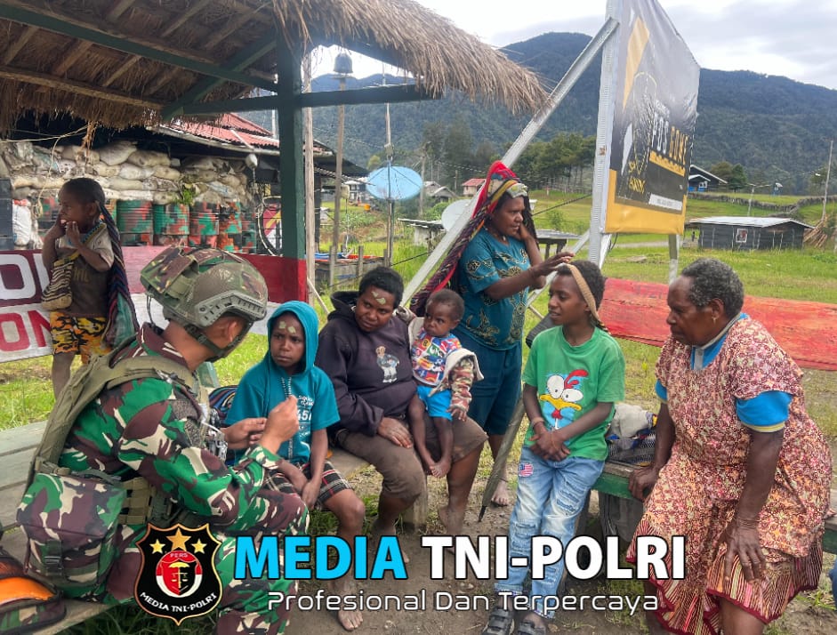 The Habema Held Free Health Treatment and Welcomed Happily by Ninggabuma Residents
