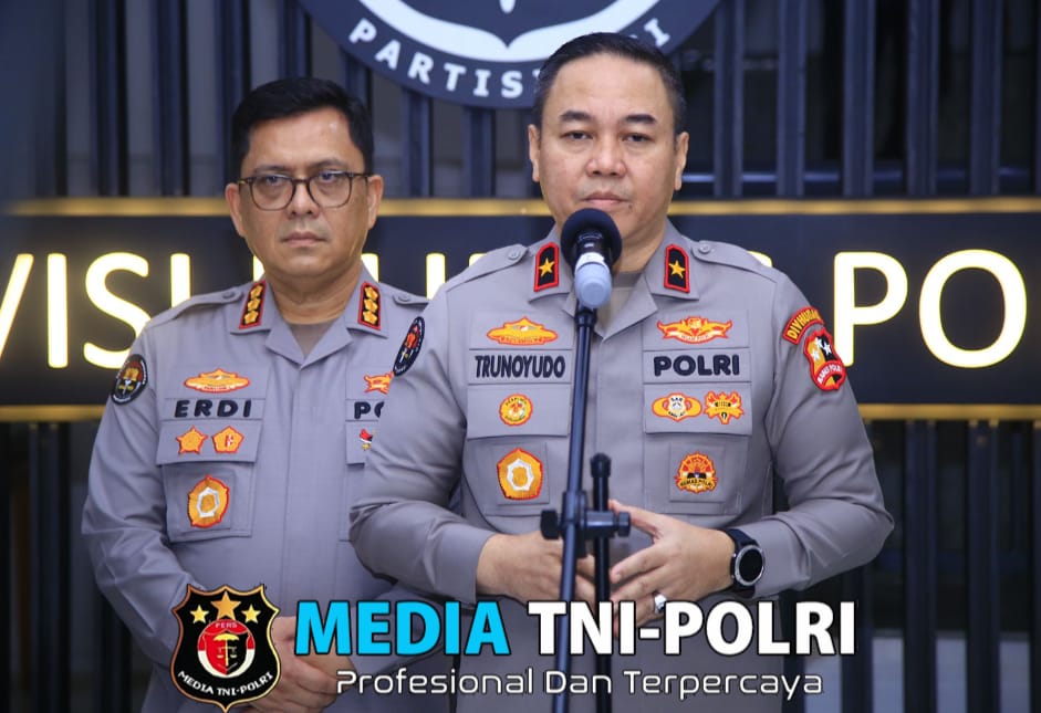 Berikut Quote Karo Penmas Divhumas Polri Brigjen. Pol. Trunoyudo Wisnu Andiko, S.I.K.