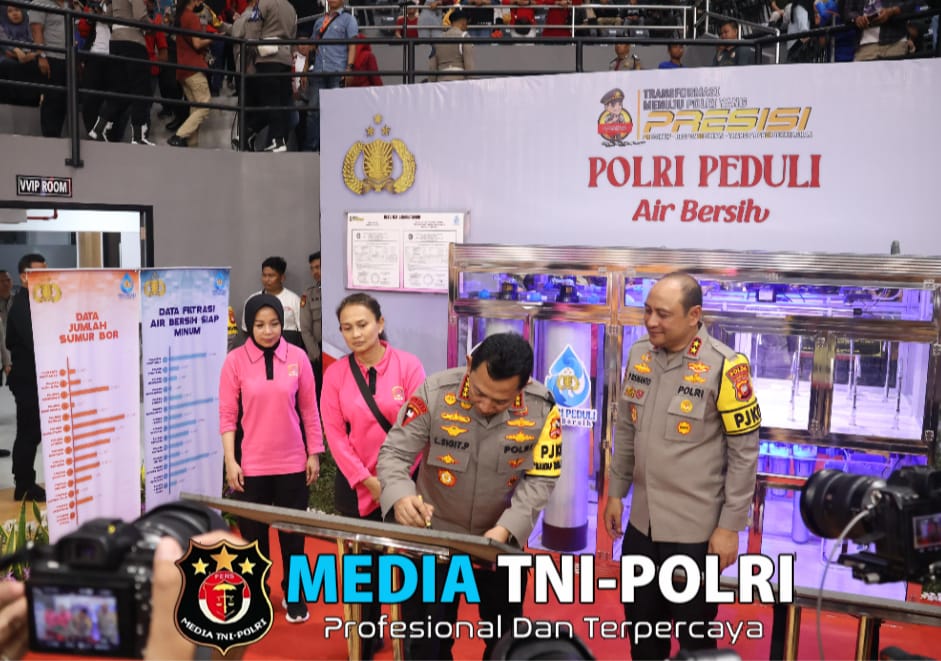 Kapolri Resmikan Pembangunan Sumur Bor dan Filtrasi Air Bersih Layak Minum Di Wilayah Kalimantan Barat