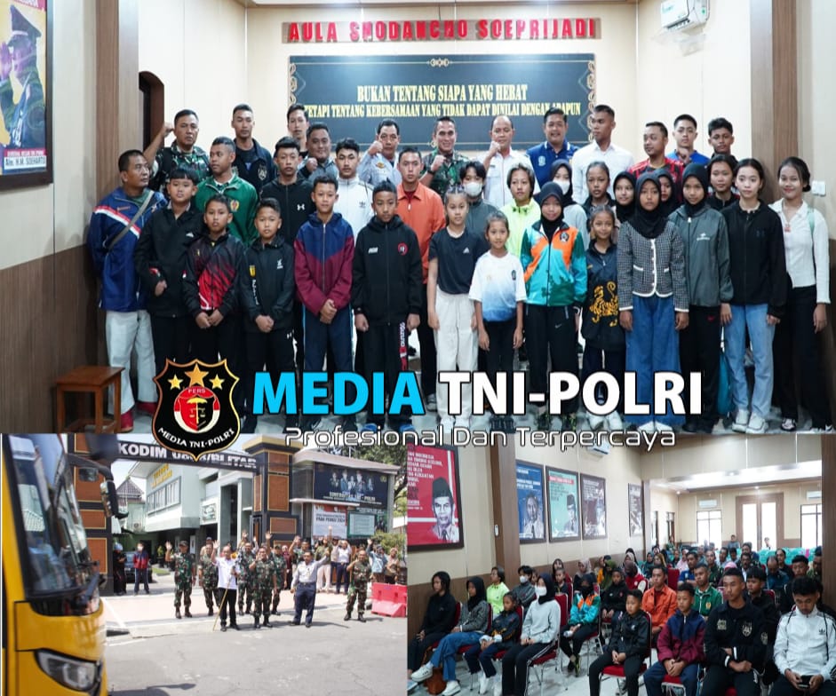 Kadispora Dan Kadishub Di Dampingi Dandim 0808 Melepas Kontingen Karate Piala Panglima TNI Dari Blitar