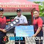 Komandan Pasmar 3 Terima Secara Simbolis Sapras dan Fasilitas Penerangan Jalan Umum Dari Dishub Provinsi Papua Barat Daya