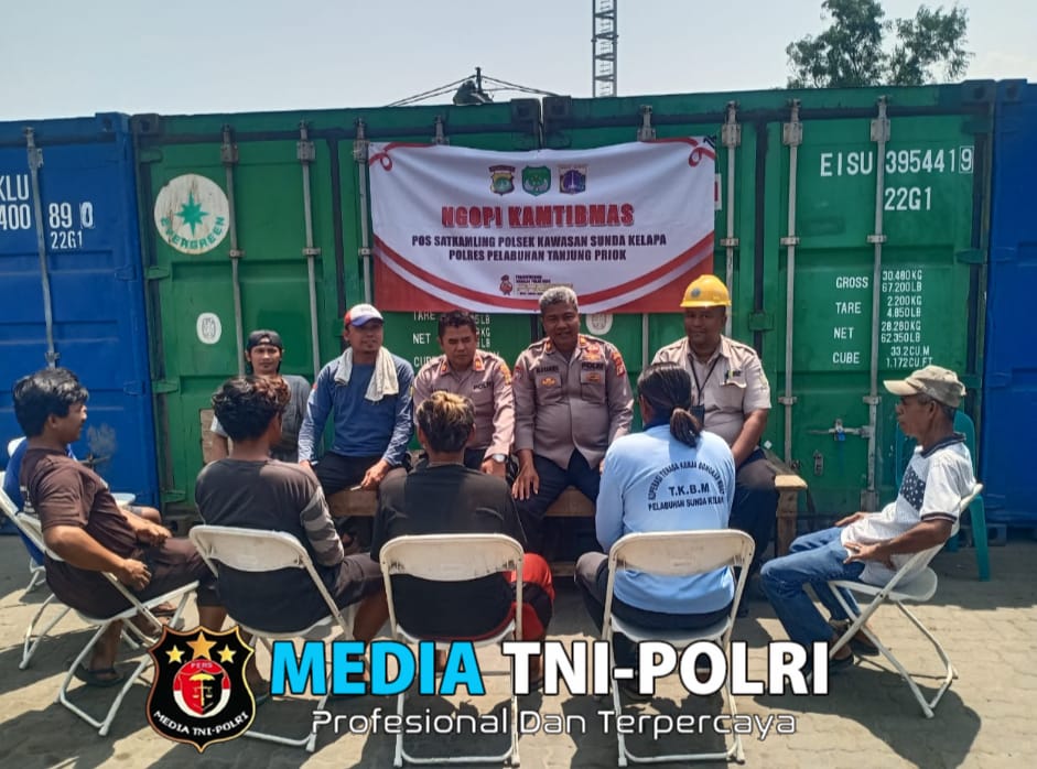 Polsek Kawasan Sunda Kelapa Jaga Harkamtibmas Bersama Masyarakat