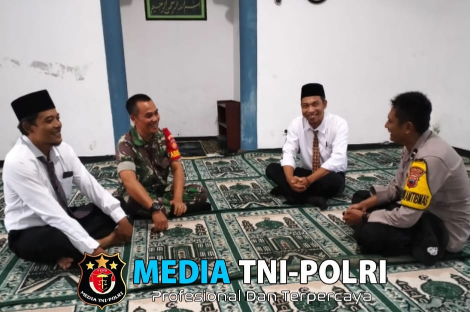 Babinsa Winong Tumbuhkan Kedekatan Dengan Tokoh Agama