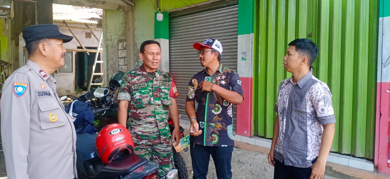 Bhabinkamtibmas Wilayah Hukum Polsek Ciampea Giat Cooling Sistem Sambang Warga Guna Tingkatkan Kamtibmas dan Jaga Kondusifitas Wilayah Binaan 