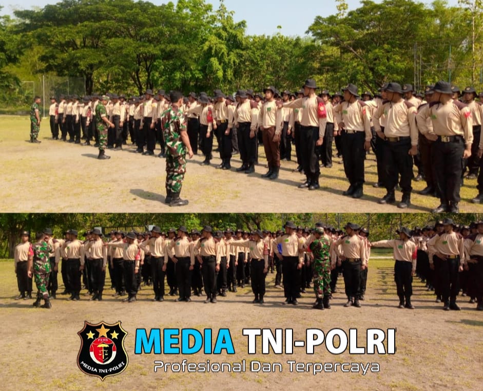 Babinsa Membentuk Karakter Ketarunaan Siswa SMK Sakti Gemolong