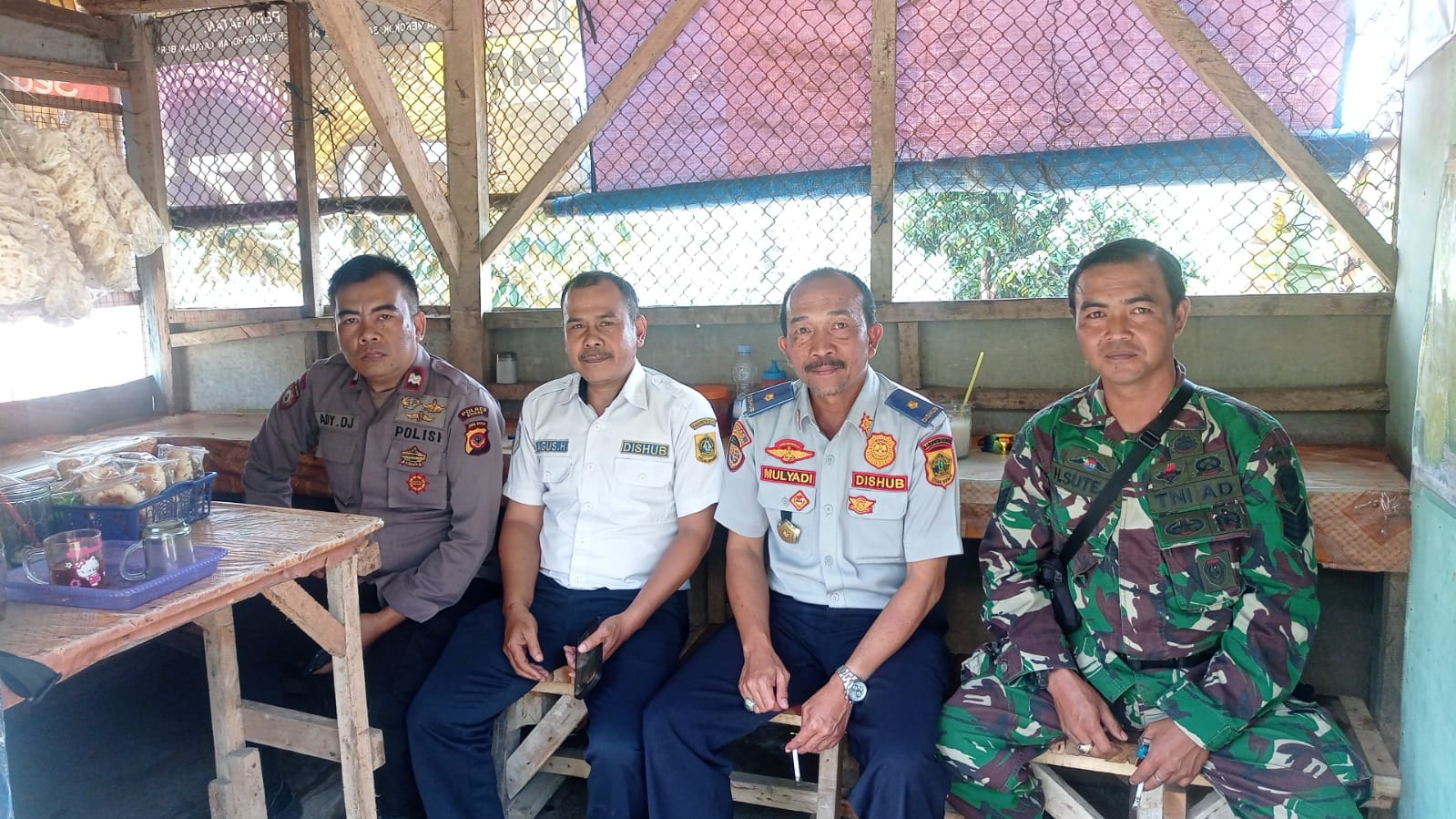 Sinergitas TNI Polri Wilayah Hukum Polsek Cijeruk Giat Cooling Sistem Sambang Dialogis Cipta Kondisi Jaga Kondusifitas Kamtibmas 