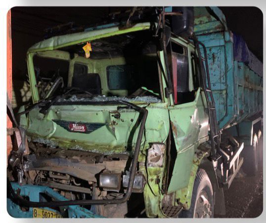 Polsek Parung Panjang Bersama Unit Gakkum Laka Lantas Polres Bogor Tangani Kecelakaan Lalu Lintas Desa Lumpang Parung Panjang