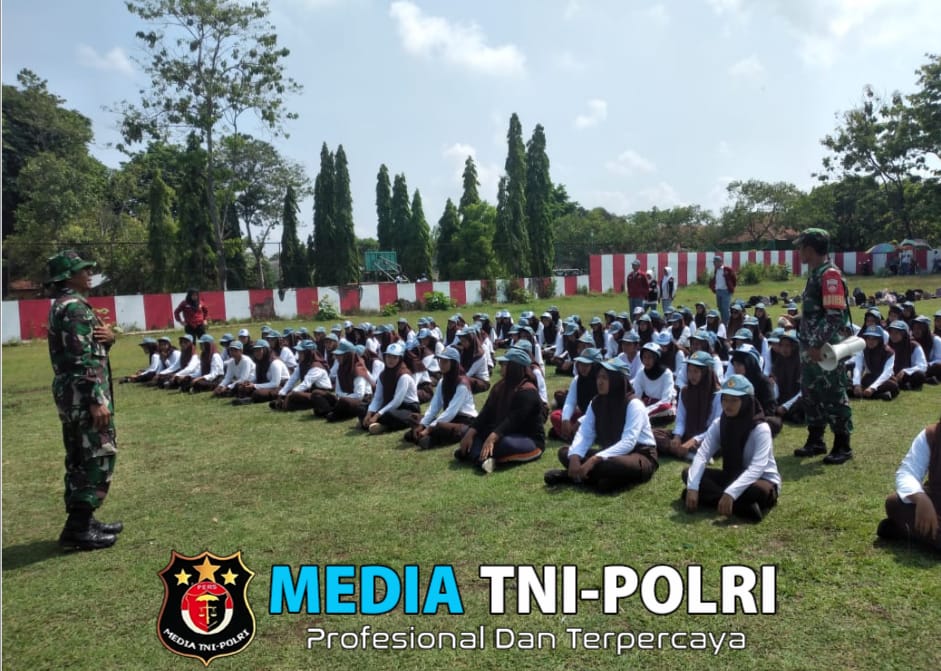 Babinsa Berikan Latihan Wawasan Kebangsaan, Bangun Jiwa Nasionalis Siswa SMK N I Kedawung