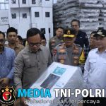 Dampingi Wamendagri, Kapolda Lampung Pastikan Kesiapan dan Keamanan Gudang Logistik KPU