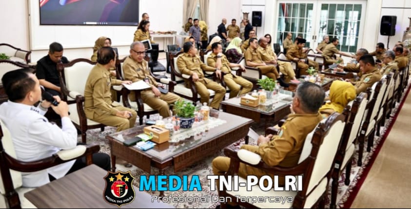 Pj.Gubernur Sumut Agus Fatoni Bentuk Desk Pilkada dan Tugaskan Kepala OPD Pantau dan Monitor Pelaksanaan Pilkada
