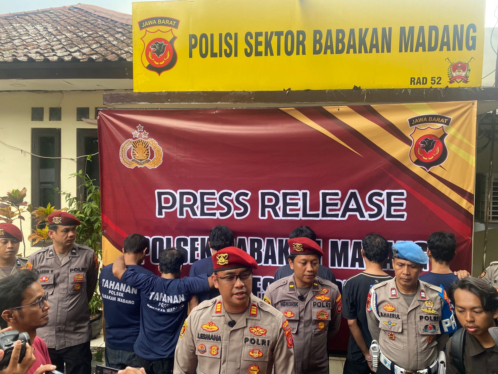 Polsek Babakan Madang Polres Bogor Gelar Konferensi Pers Pengungkapan Pencurian Sepeda Berbagai Jenis di Cluster The Nature – Mutiara Sentul Babakan Madang