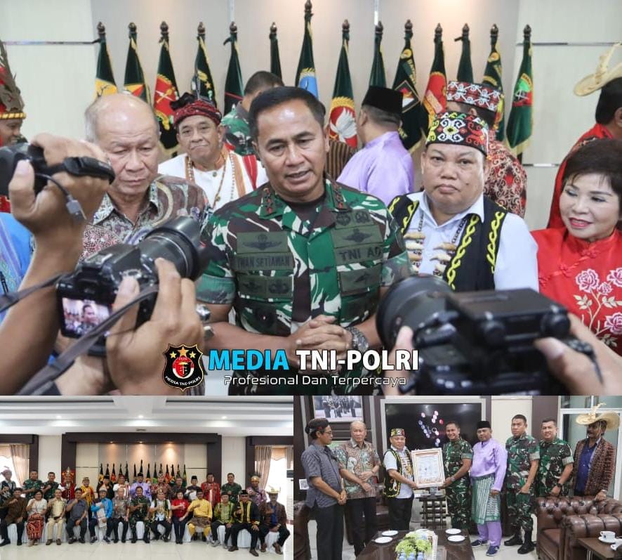 Pangdam XII/Tpr Terima Penghargaan dari Para Tokoh Lintas Etnis Kalbar Sebagi Ucapan Apresiasi Atas Kinerja yang Baik