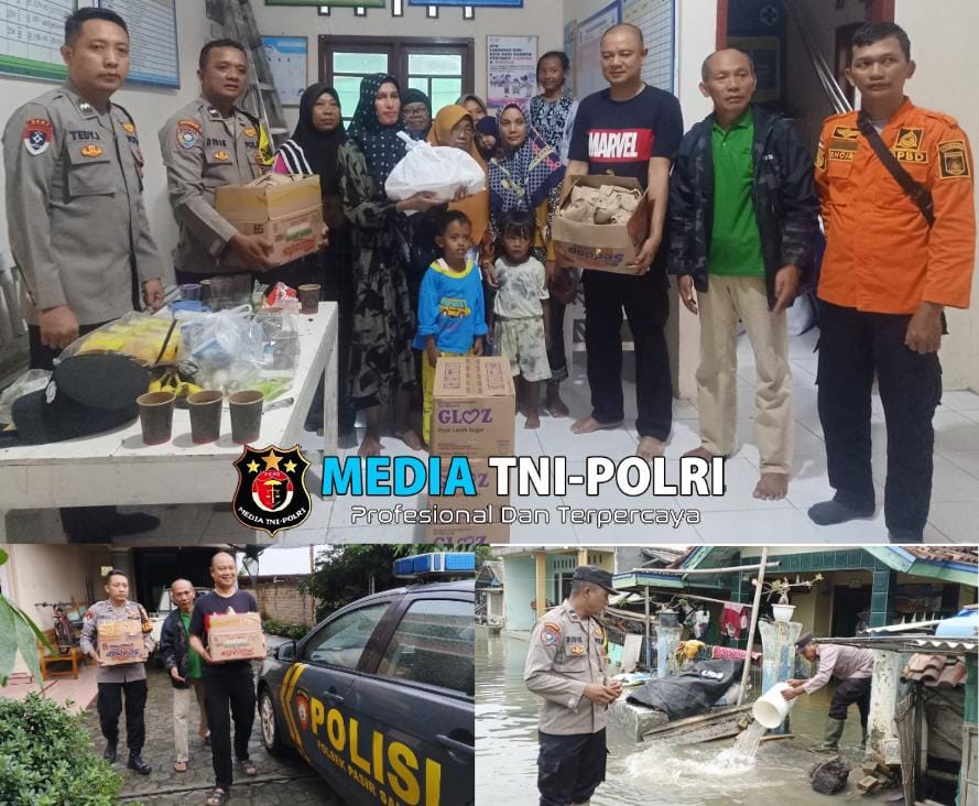 Personel Polsek Pasir Sakti Evakuasi dan Bantu Warga Terdampak Banjir Rob di Desa Labuhan Ratu