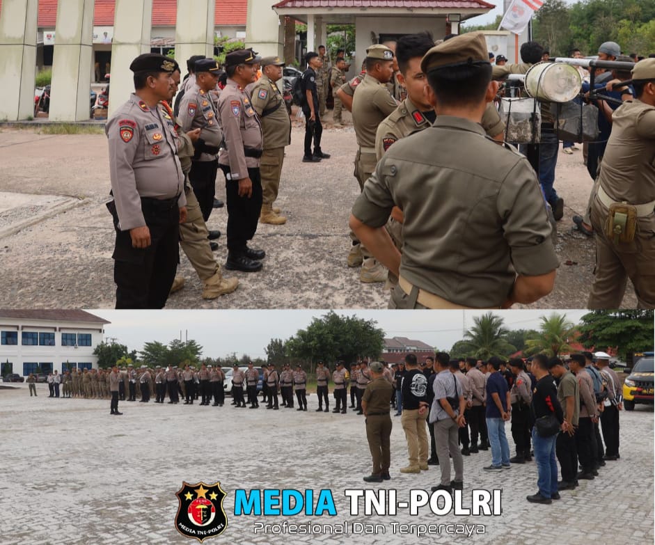 Tim Gabungan Polres Mesuji Amankan Aksi Damai Terkait Permasalahan Lahan Register 45 di Kantor Pemda Mesuji