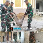 Satgas Yonzipur 5/ABW Gotong Royong Renovasi Fasilitas Ibadah