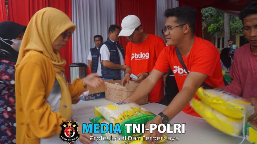 Polda Lampung Gelar Pasar Murah Nataru, Sasar Masyarakat Kurang Mampu di Tiga Kecamatan