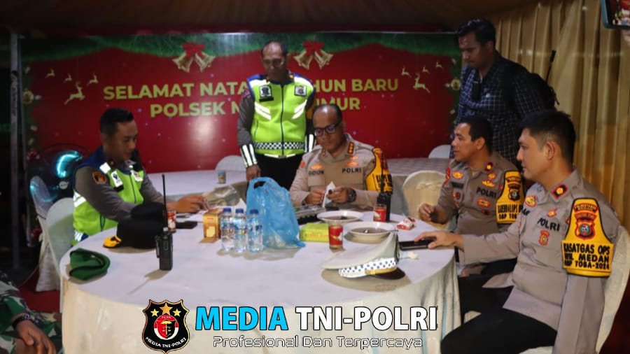 Kapolrestabes Medan Cek Pospam Nataru Pastikan Kesiapan Personel