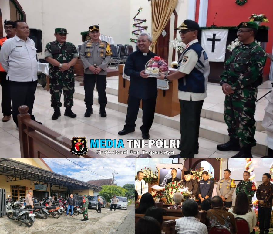 Jajaran Kodim 0808 Bersama Dengan Polres Blitar Sinergi Laksanakan Pengamanan Ibadah Natal