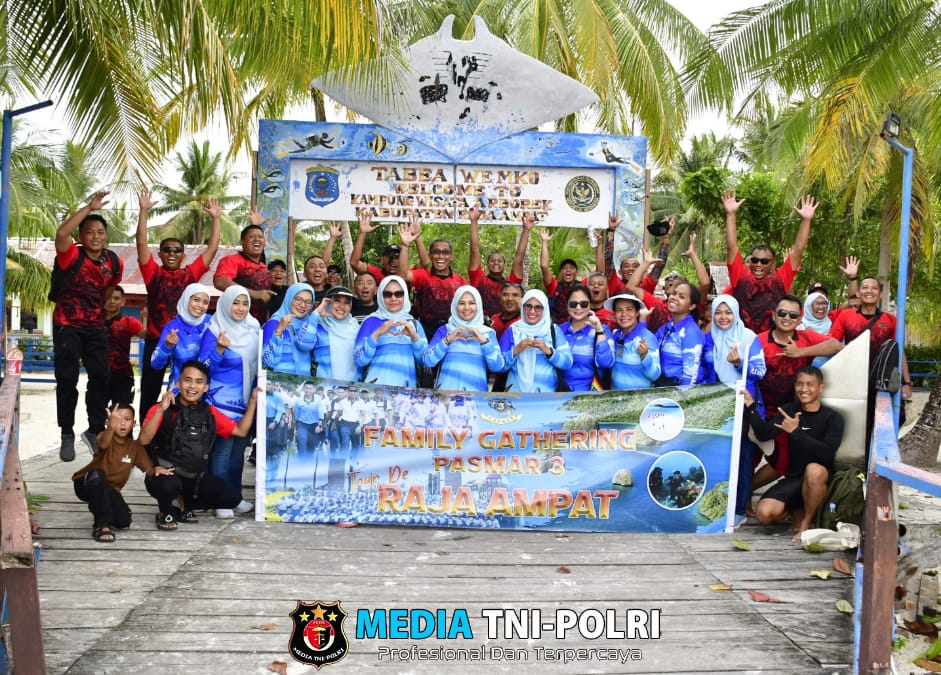Family Gathering Komandan Pasmar 3 Bersama Pamen Pasmar 3 Wilayah Sorong