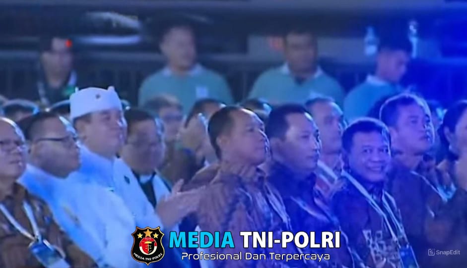 Natal Berjalan Aman, Presiden Prabowo : Terima Kasih Kapolri-Panglima TNI Telah Bekerja Keras