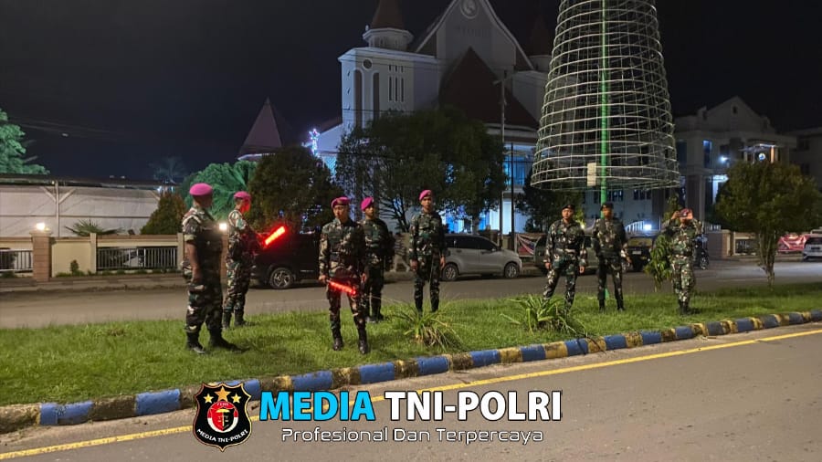 Amankan Perayaan Malam Pergantian Tahun Baru, Prajurit Petarung Pasmar 3 Laksanakan Patroli Garnisun di Wilayah Sorong