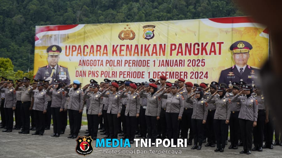 Sebanyak 405 Personil Polda Papua Barat dan Jajaran Naik Pangkat Setingkat Lebih Tinggi