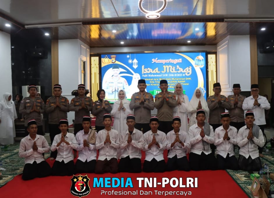 Polres Mesuji Gelar pengajian dan Hadroh di Hari ke-3 Memperingati Isra’ Mi’raj Nabi Muhammad SAW