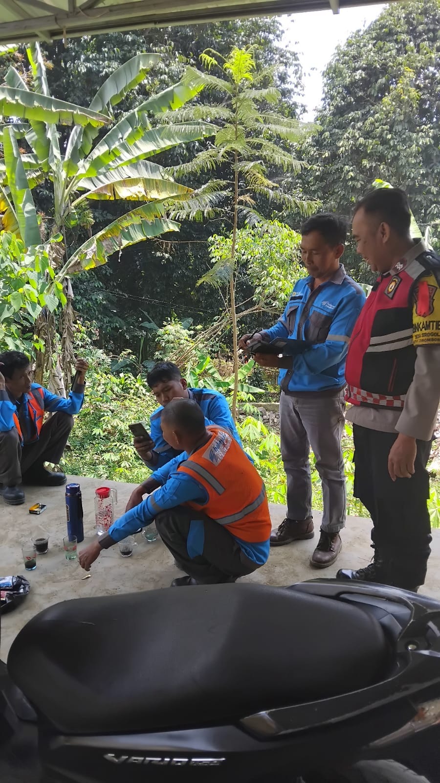 Bhabinkamtibmas Wilayah Hukjm Polsek Cijeruk Polres Bogor Giat Cooling Sistem Sambang Monitoring Wilayah Binaan