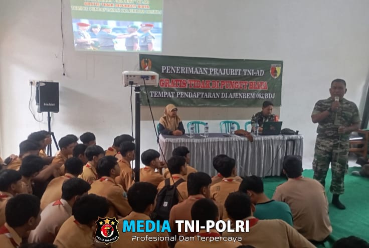Giat Sosialisasi Pendaftaran TNI AD di SMK PGRI Kasembon