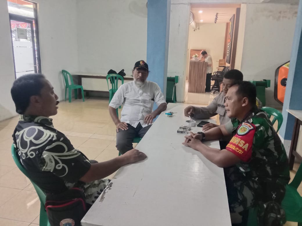 Bhabinkamtibmas Wilayah Hukum Polsek Citeureup Desa Puspasari Giat Cooling Sistem Menerima Aduan Laporan Masyarakat Untuk Mencari Solusi