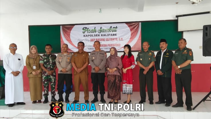 Pisah Sambut Kapolsek Kalipare AKP Kukuh Purwono Serahkan Tugas kepada AKP Basuki Iriyanto, S.M.