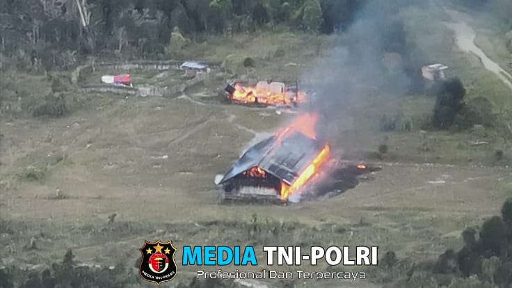 Akibat Perselingkuhan, Komplotan KKB Serang Warga dan Bakar Bangunan